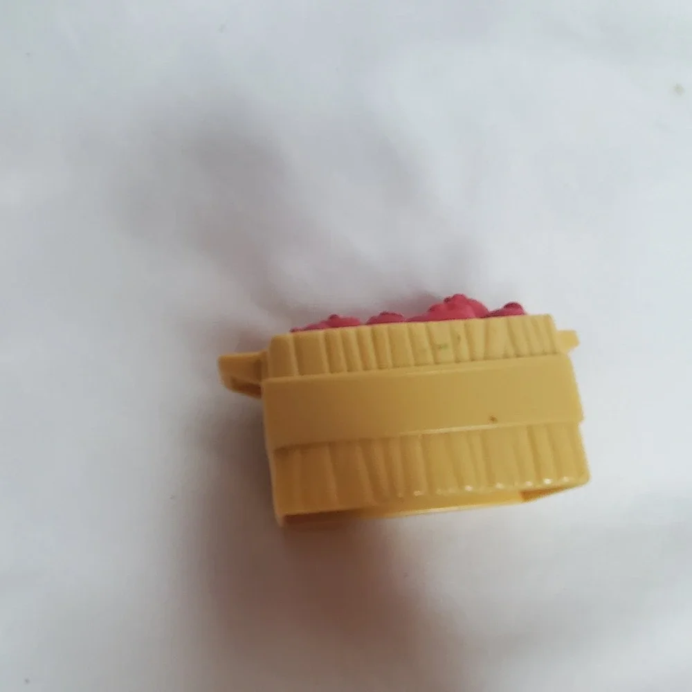 Fisher Price Little People RED APPLES FOOD CRATE Tan Bin for Farm Ark Zoo #2